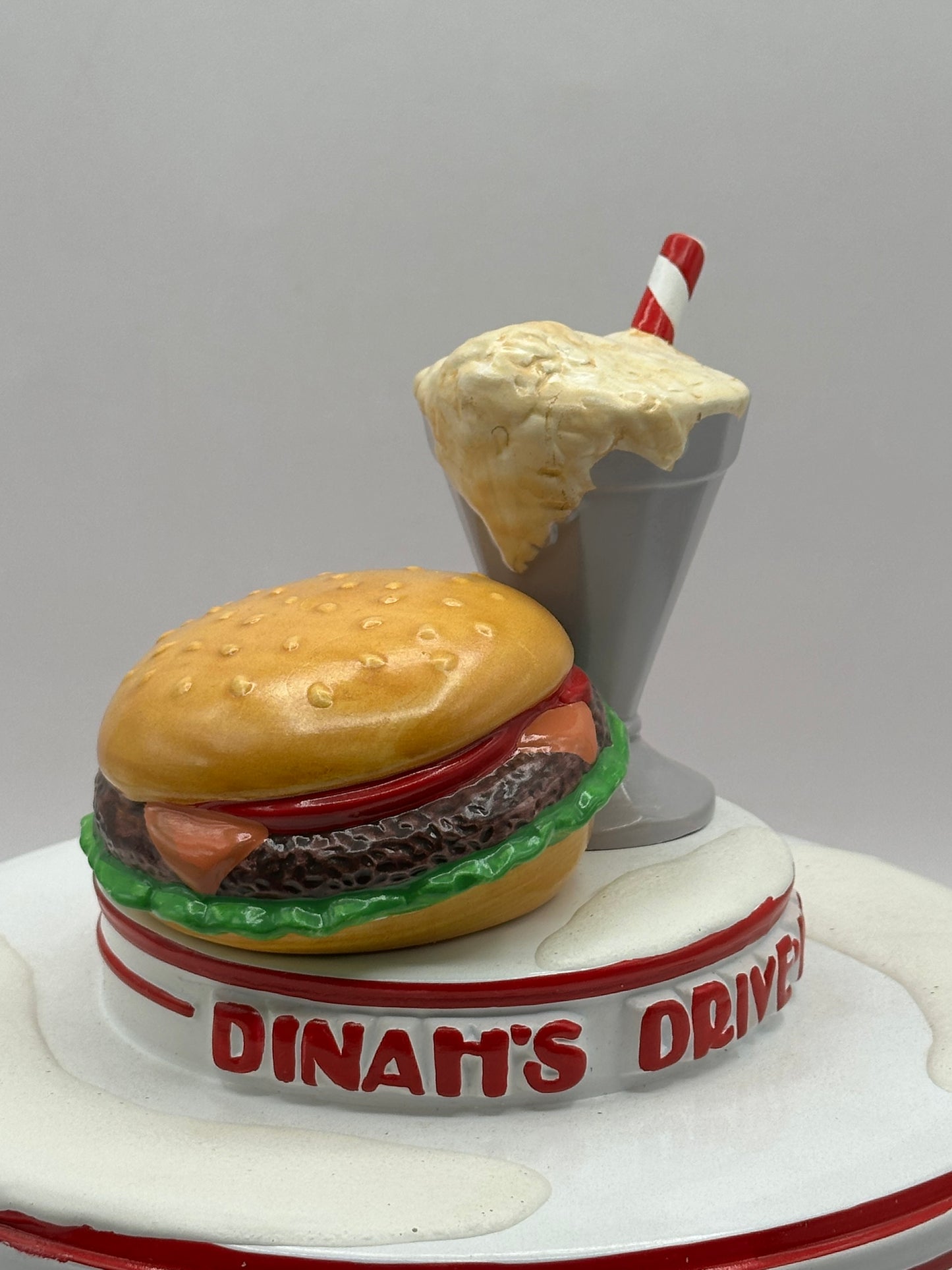 Department 56 - Dinah's Drive-In - Original Snow Village