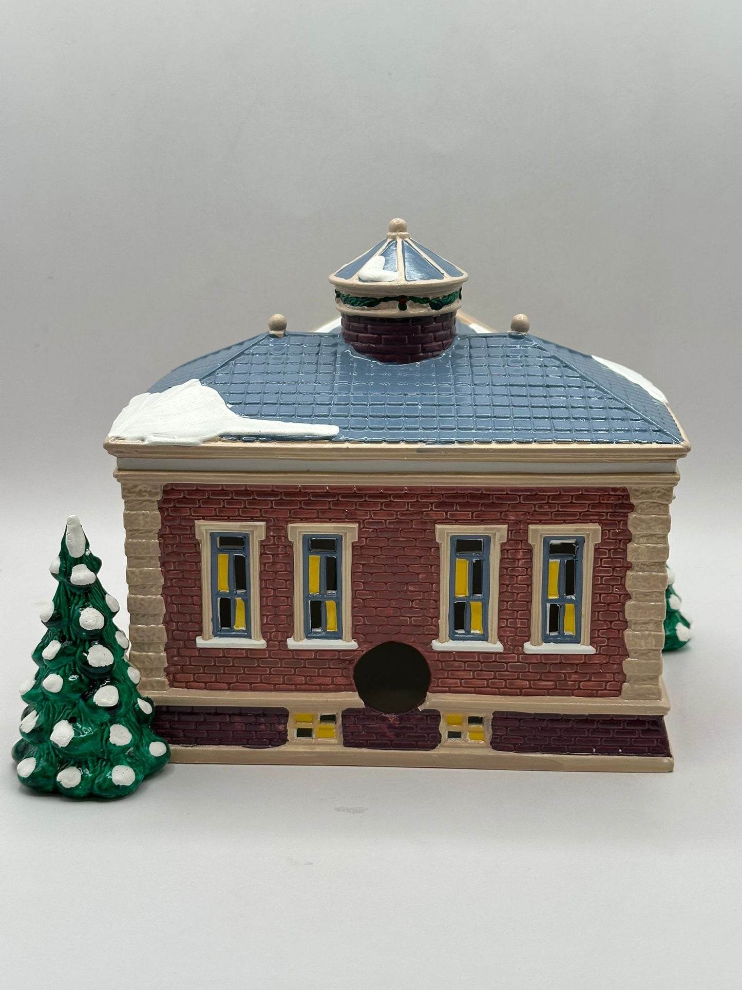 Department 56 - Village Public Library - Original Snow Village