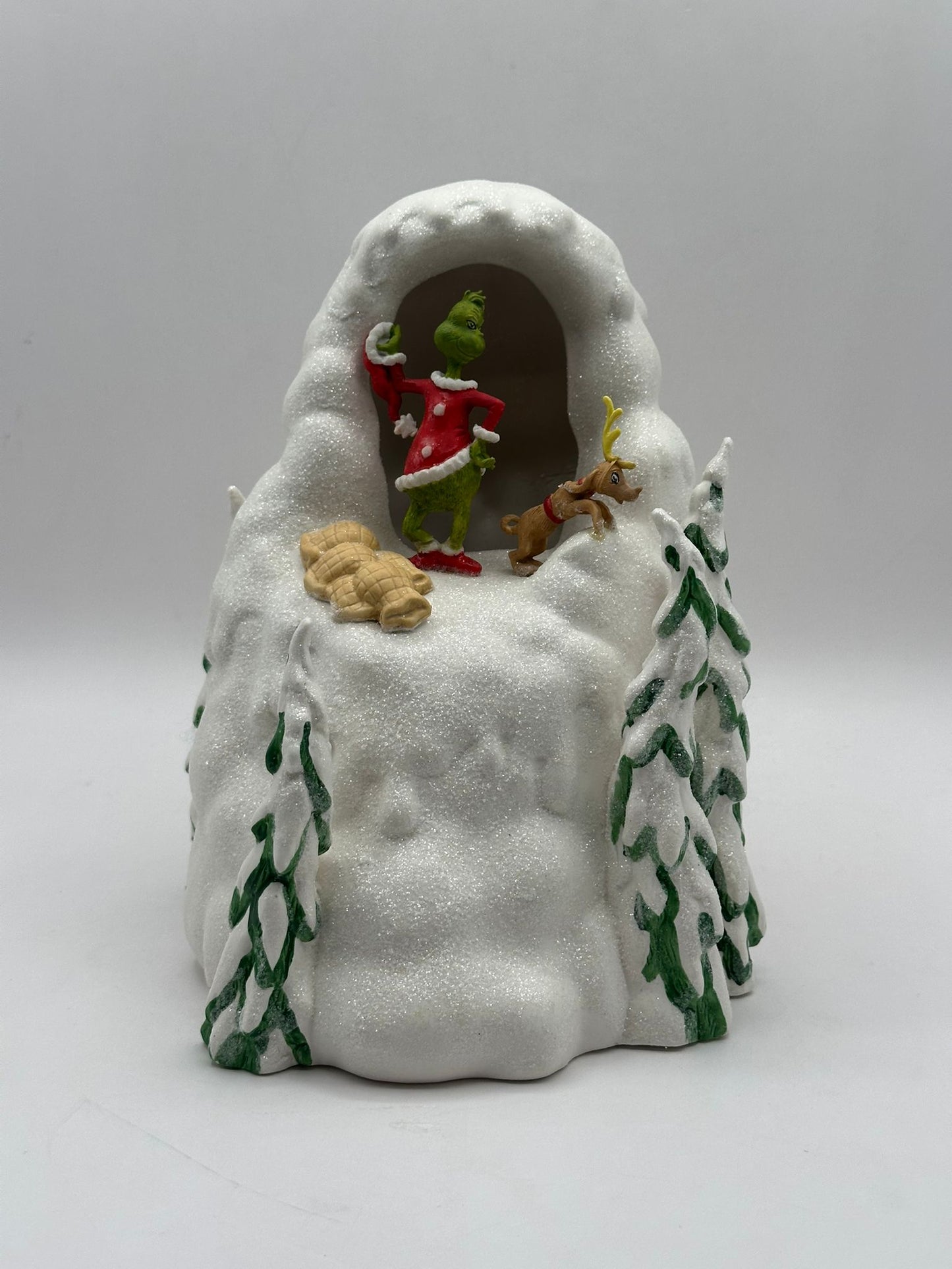Department 56 - The Grinch Mount Crumpet