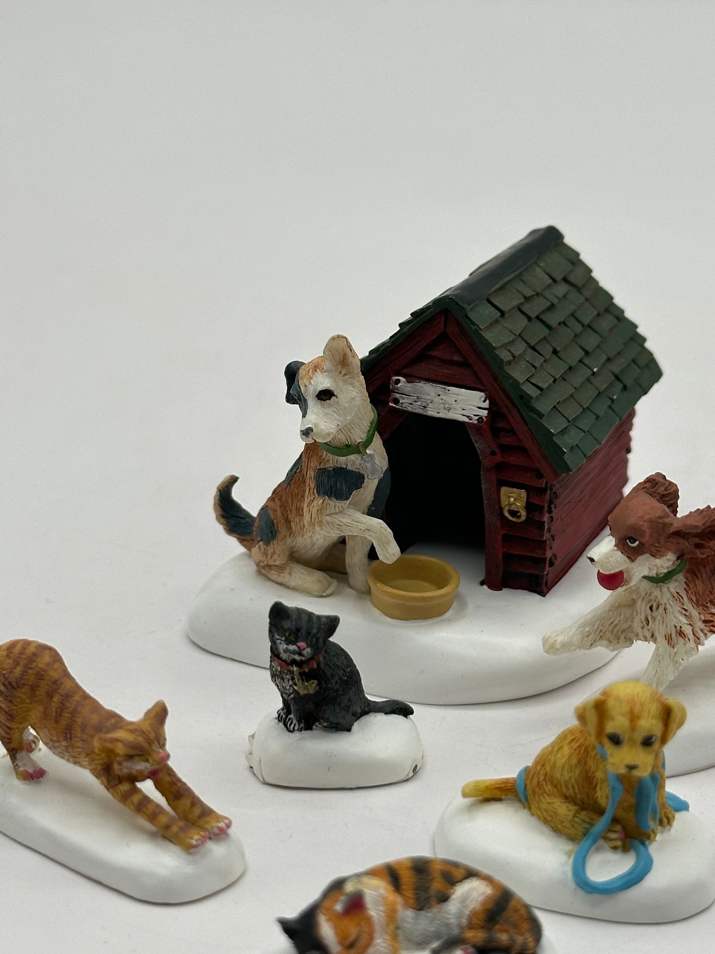 Department 56 - Village Cats and Dogs - Village Accessories