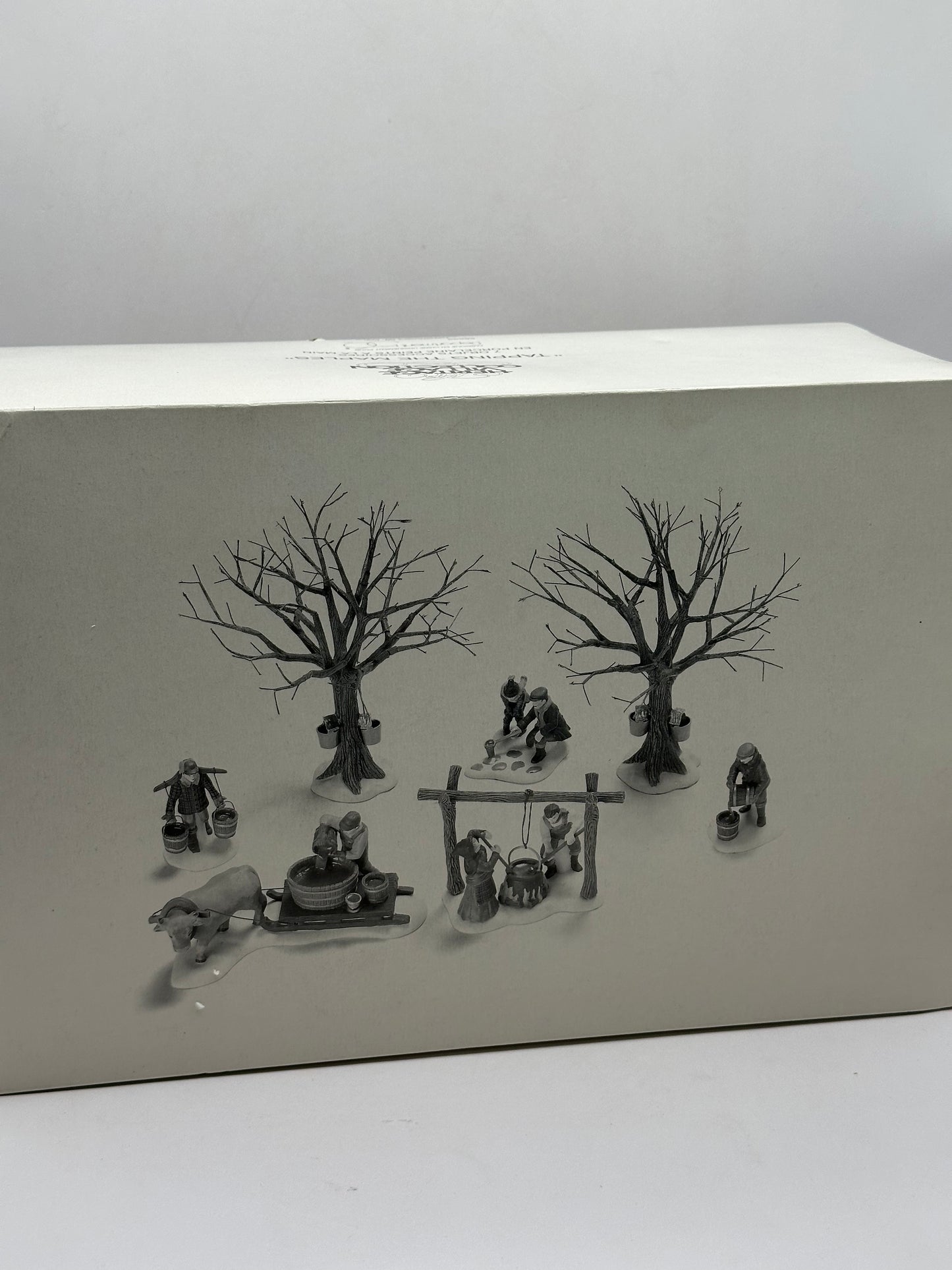 Department 56 - Tapping The Maples - New England Village