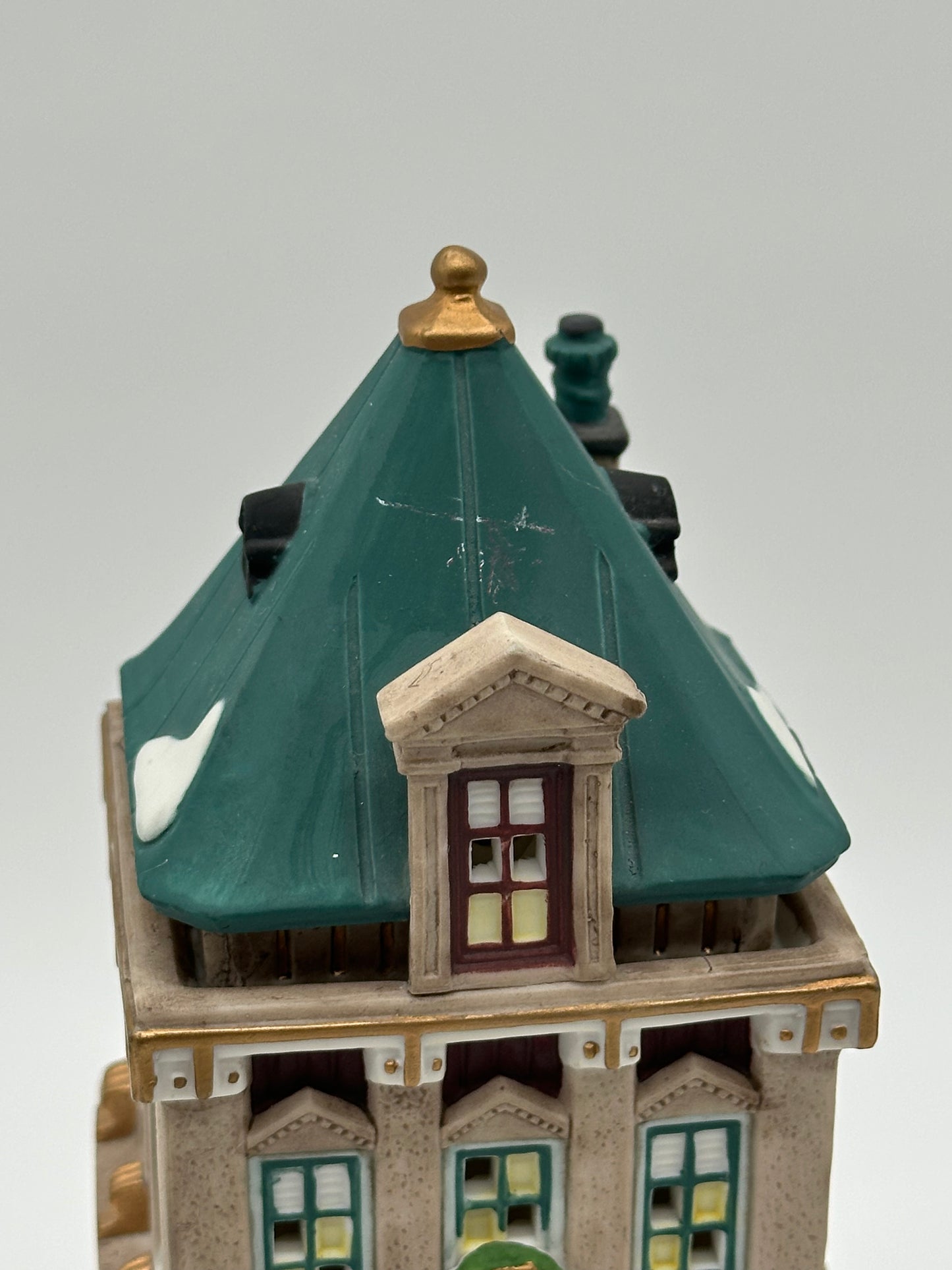 Department 56 - Brokerage House - Christmas in the City