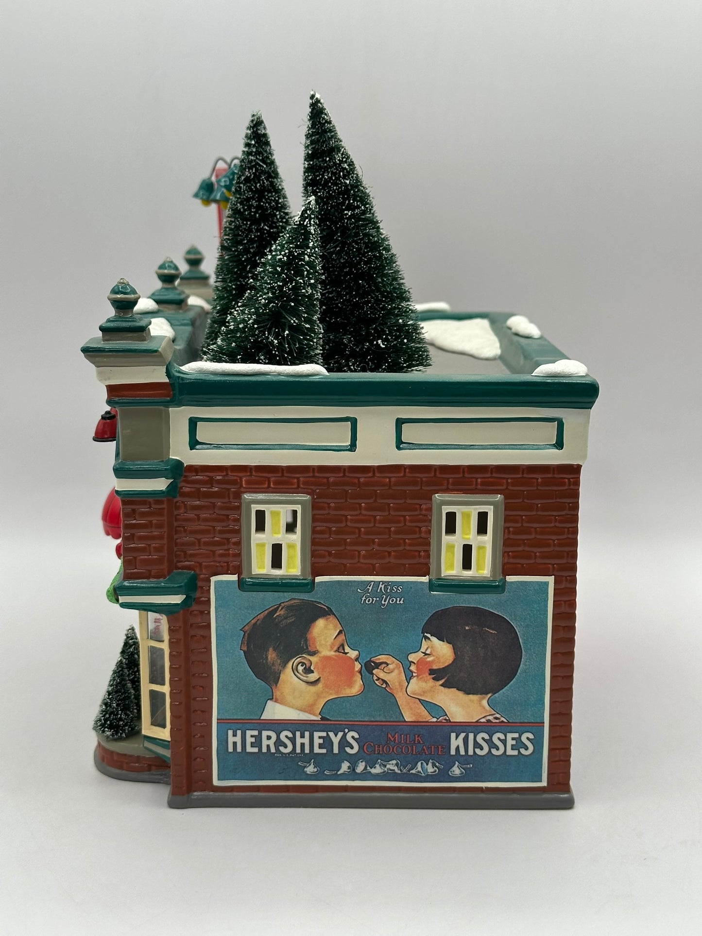 Department 56 - Hershey's Chocolate Shop - Original Snow Village