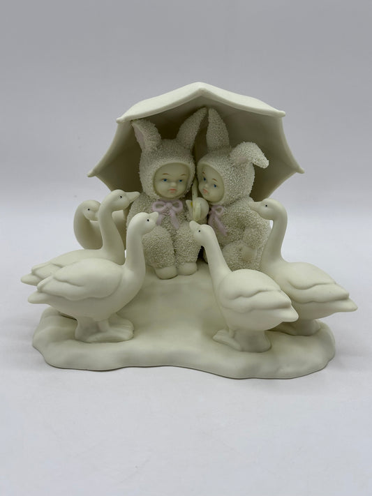 Department 56 - Rain, Rain, Go Away - Easter 1995 - Snowbunnies