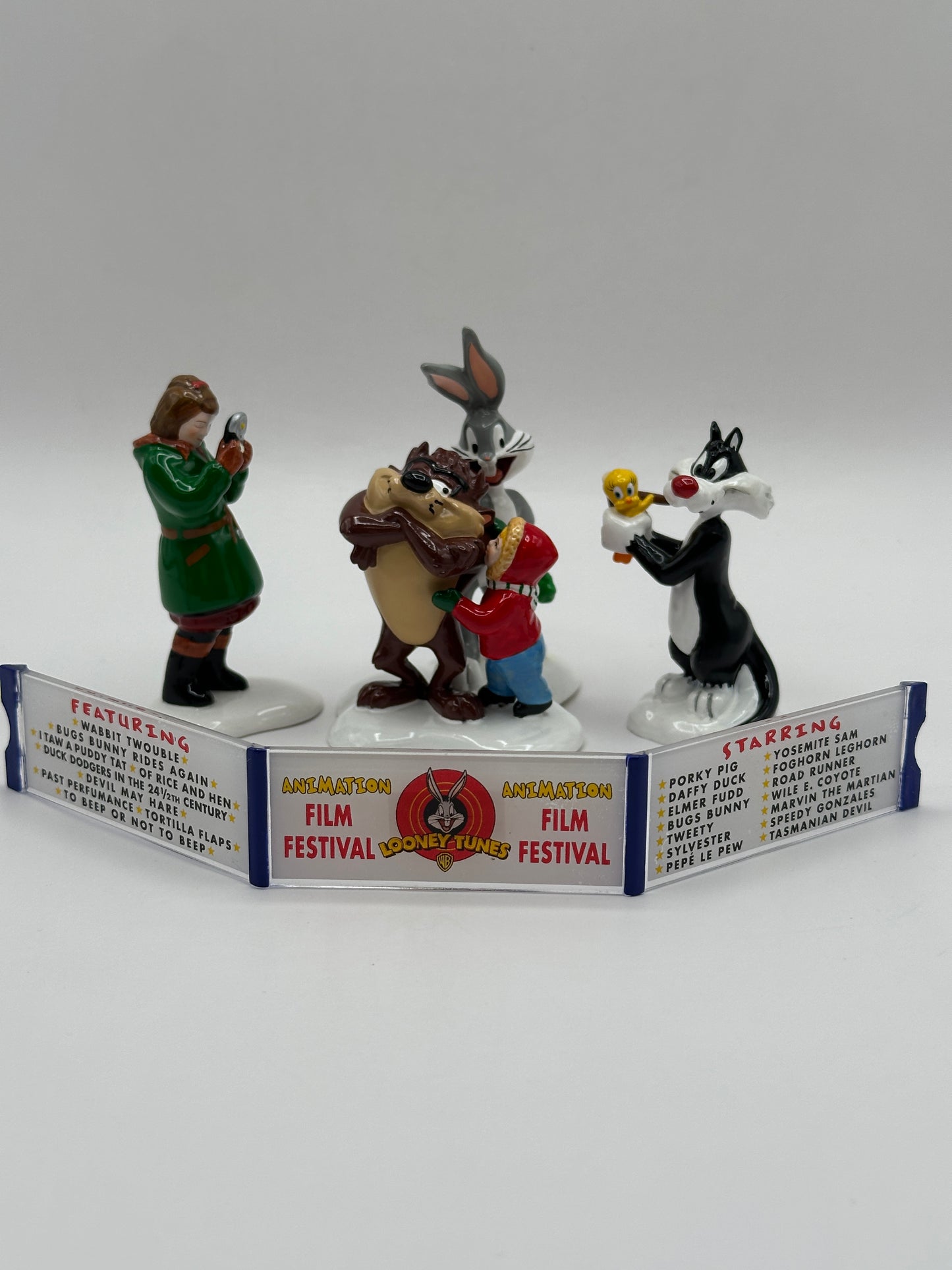 Department 56 - The Looney Tunes Animation Film Festival - Original Snow Village