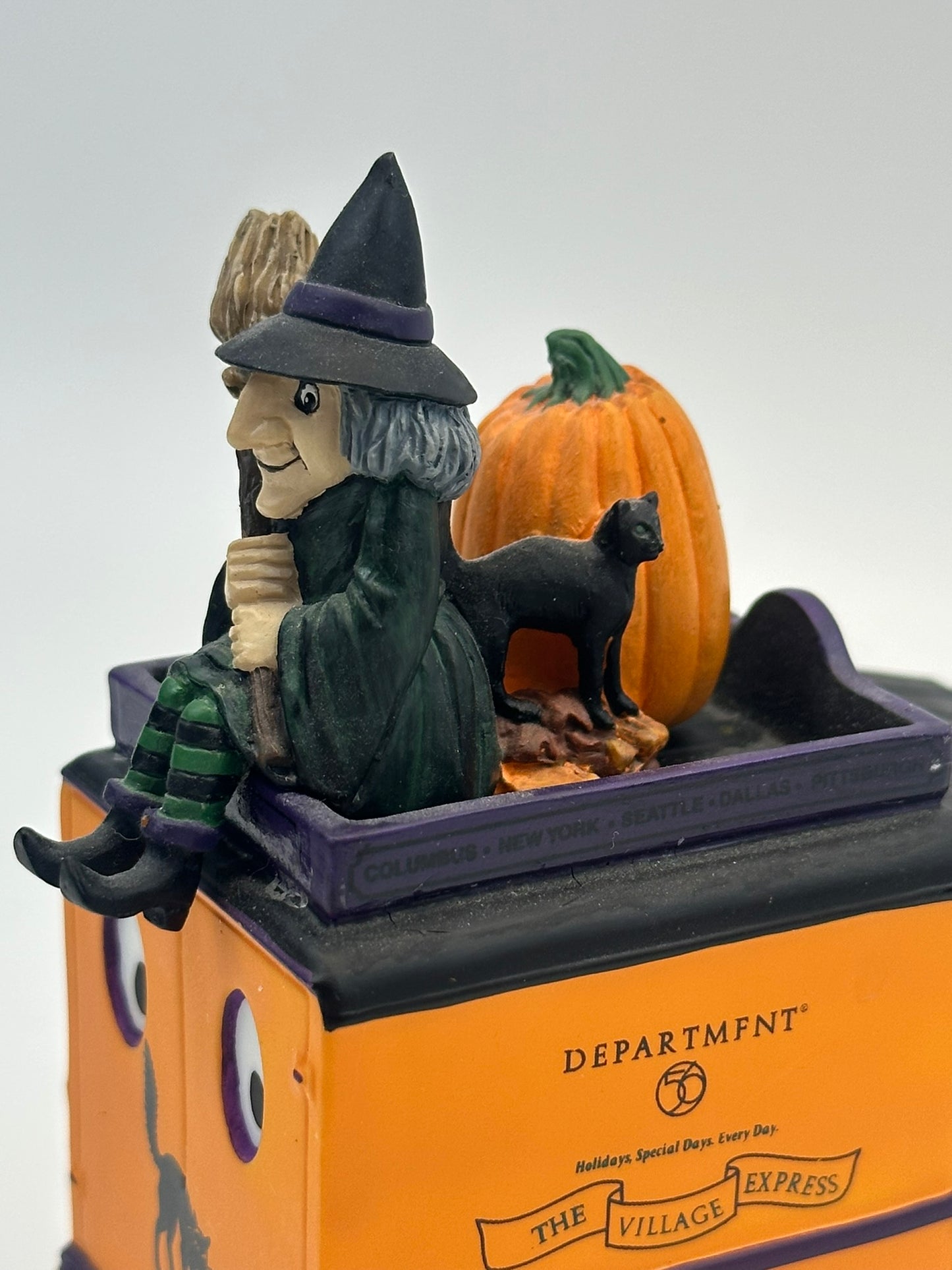 Department 56 - Halloween Village Express - Halloween
