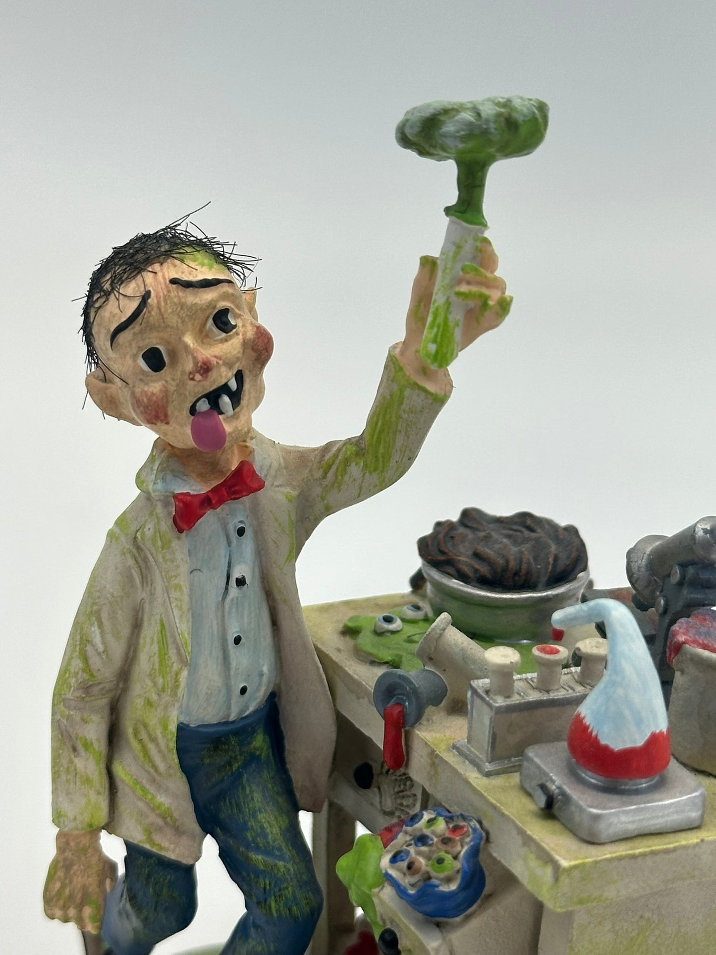 Department 56 - Dr. Lunatic, The Mad Scientist - Snow Village Halloween