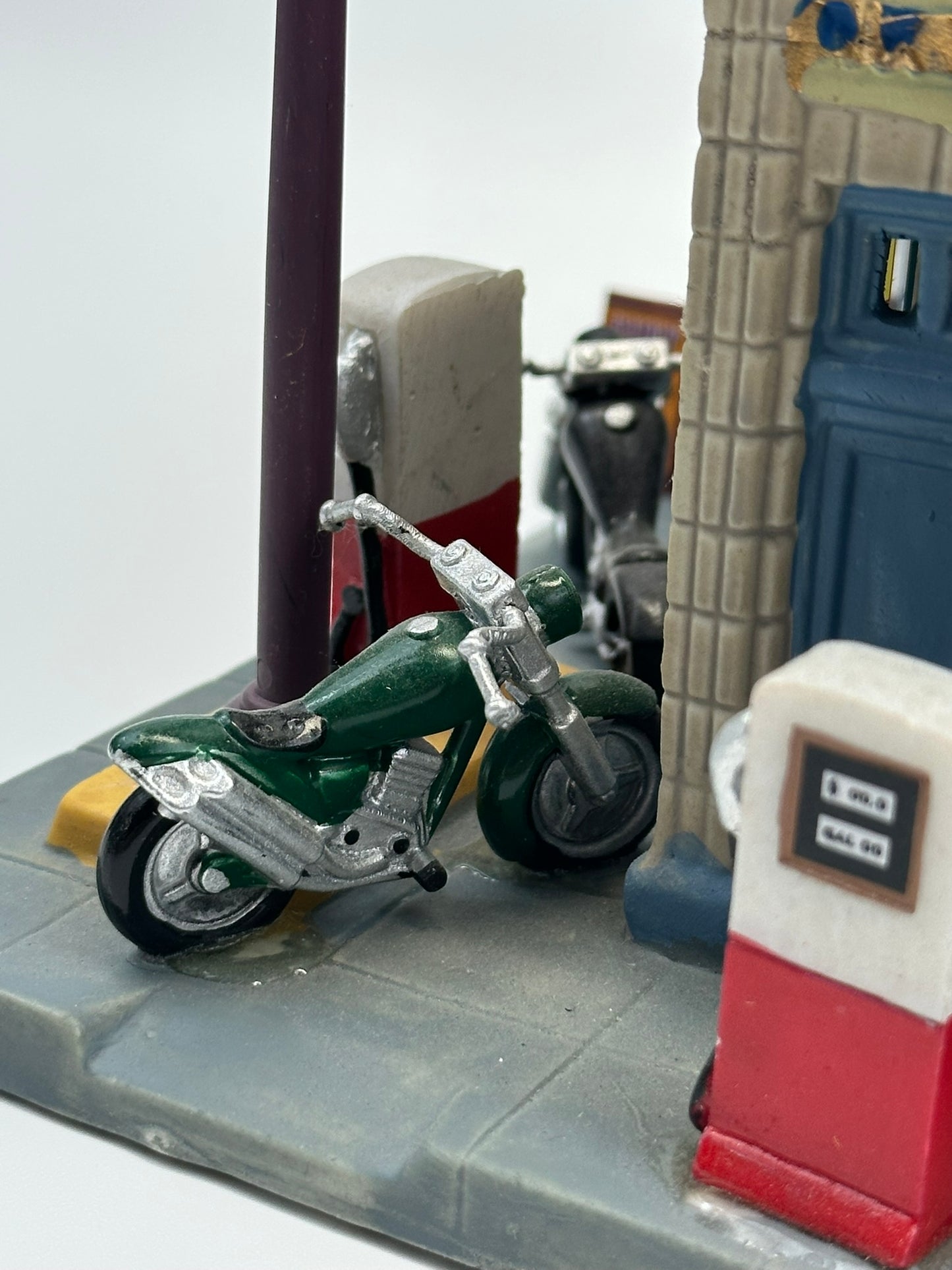 Street Iron Motorcycles | Lemax