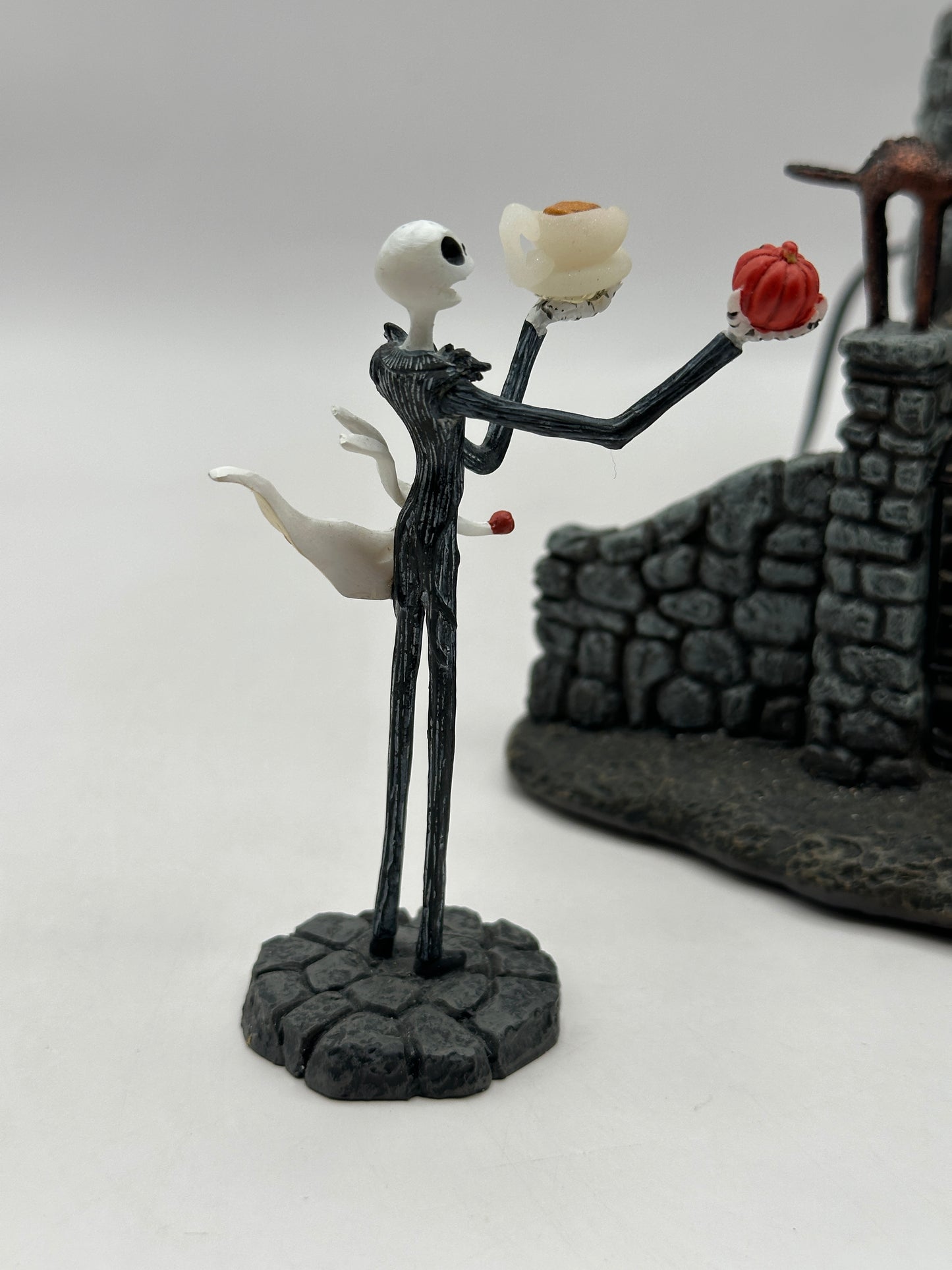 Department 56 - Jack Skellington's House - The Nightmare Before Christmas