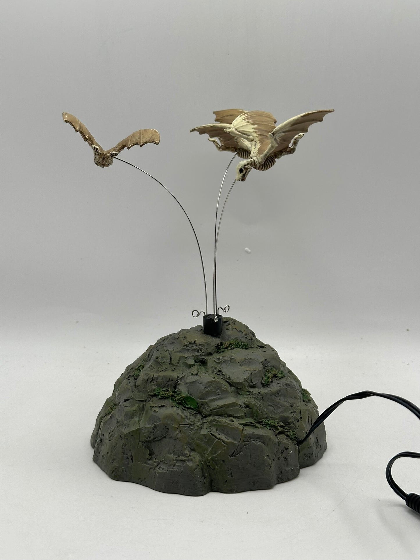 Department 56 - Animated Fright Flight - Snow Village Halloween