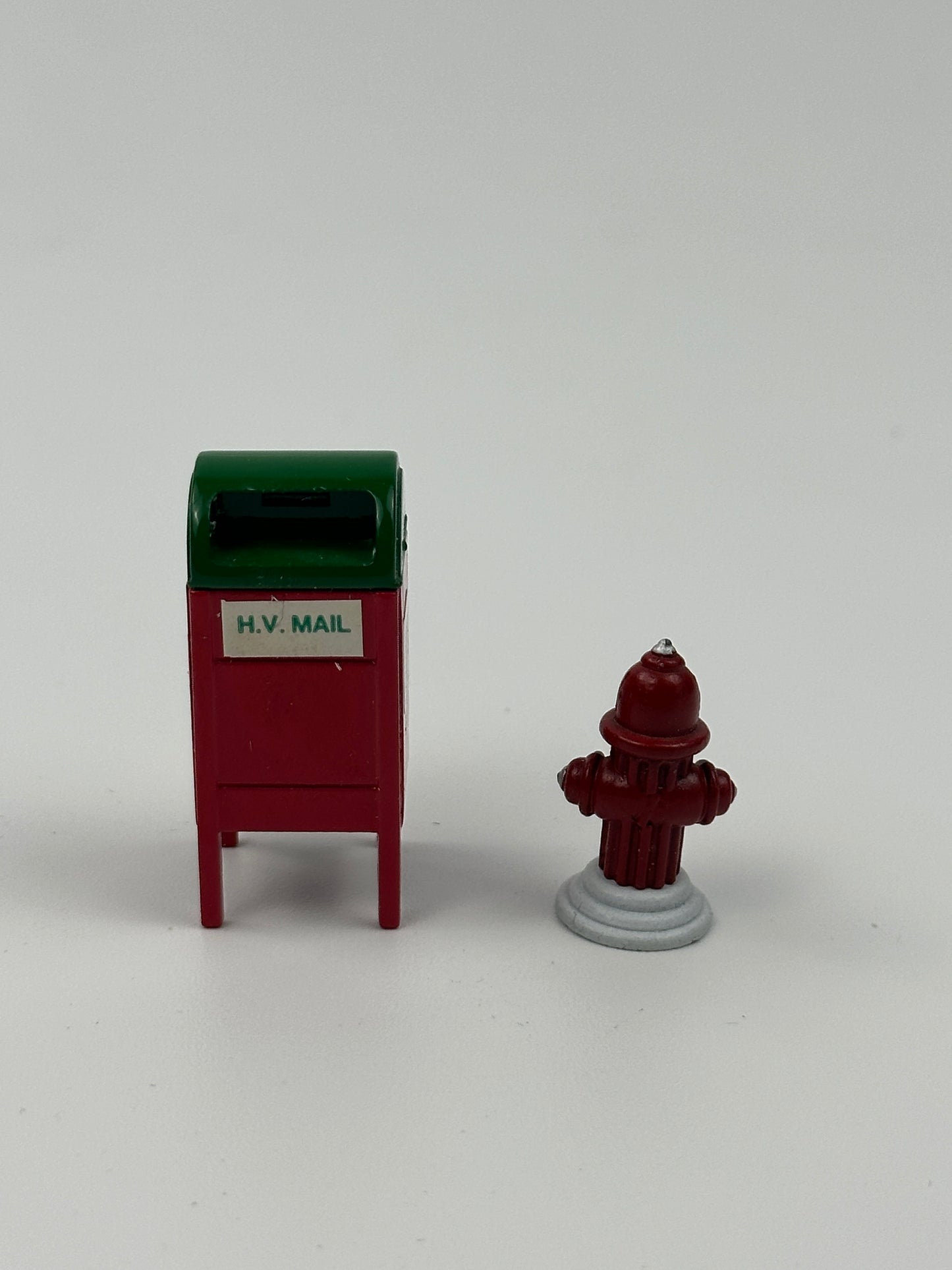 Department 56 - Mail Box / Fire Hydrant (Set of 2) - Village Accessories