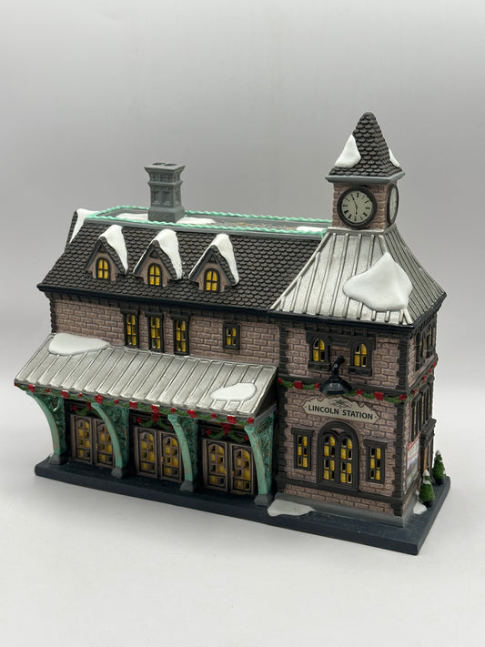 Department 56 - Lincoln Station - Christmas in the City