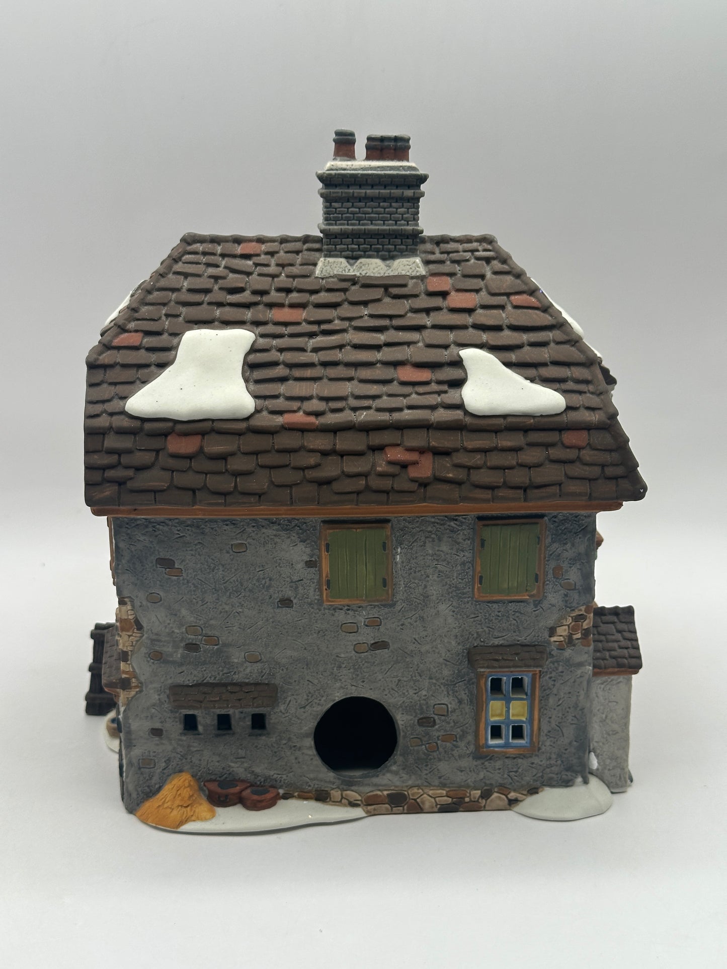 Department 56 - Sir John Falstaff Inn - Dickens' Village