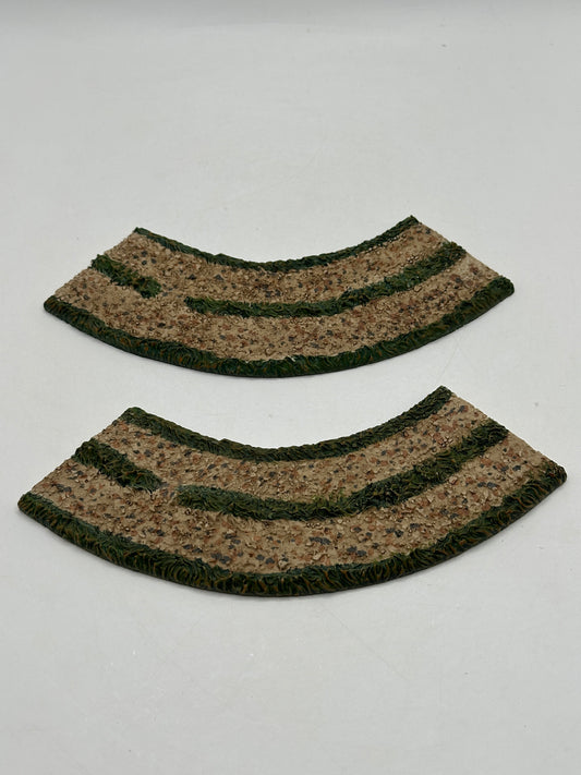 Department 56 - Woodland Road, Curved (Set of 2) - Village Accessories