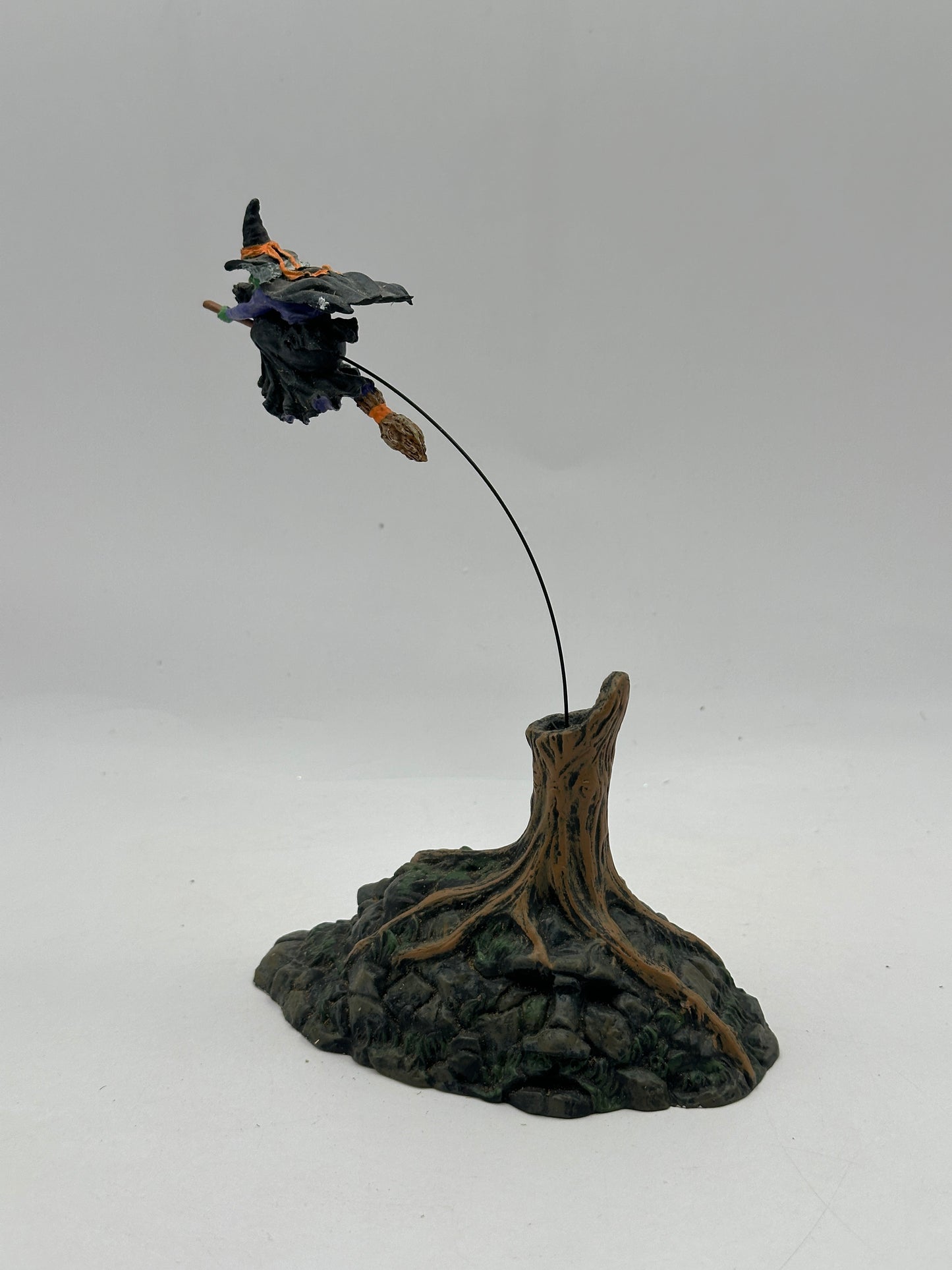 Department 56 - Airborn Witch - Snow Village Halloween