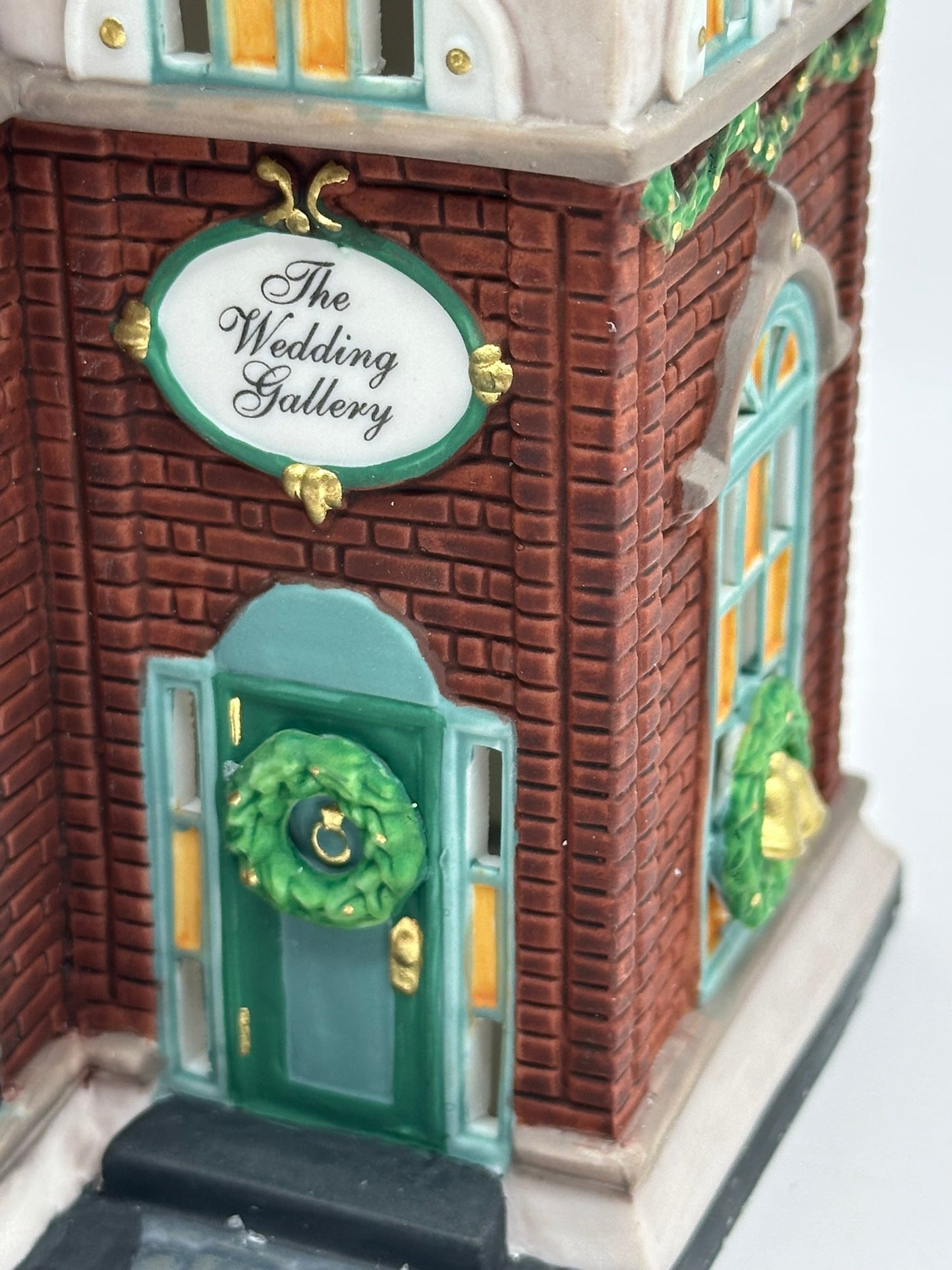 Department 56 - The Wedding Gallery - Christmas in the City
