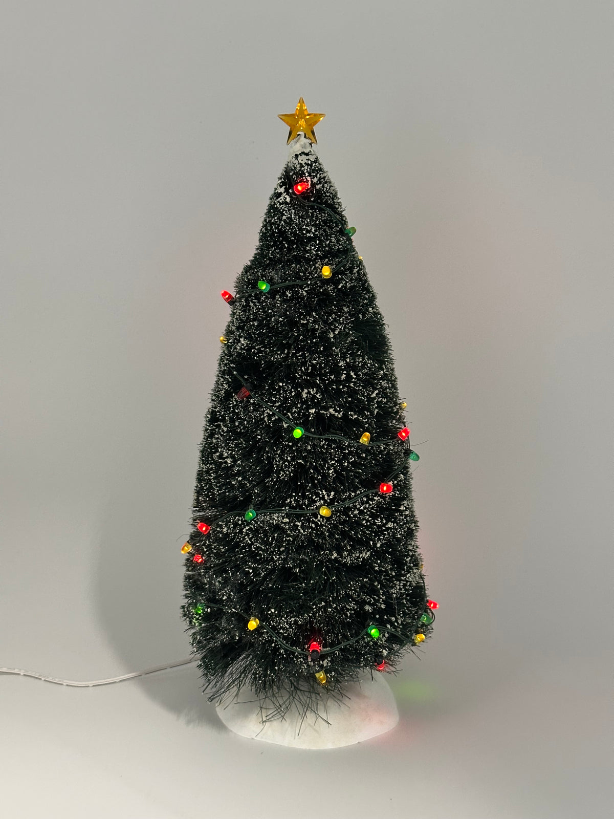 Department 56 - Village Lighted Town Tree - Village Accessories