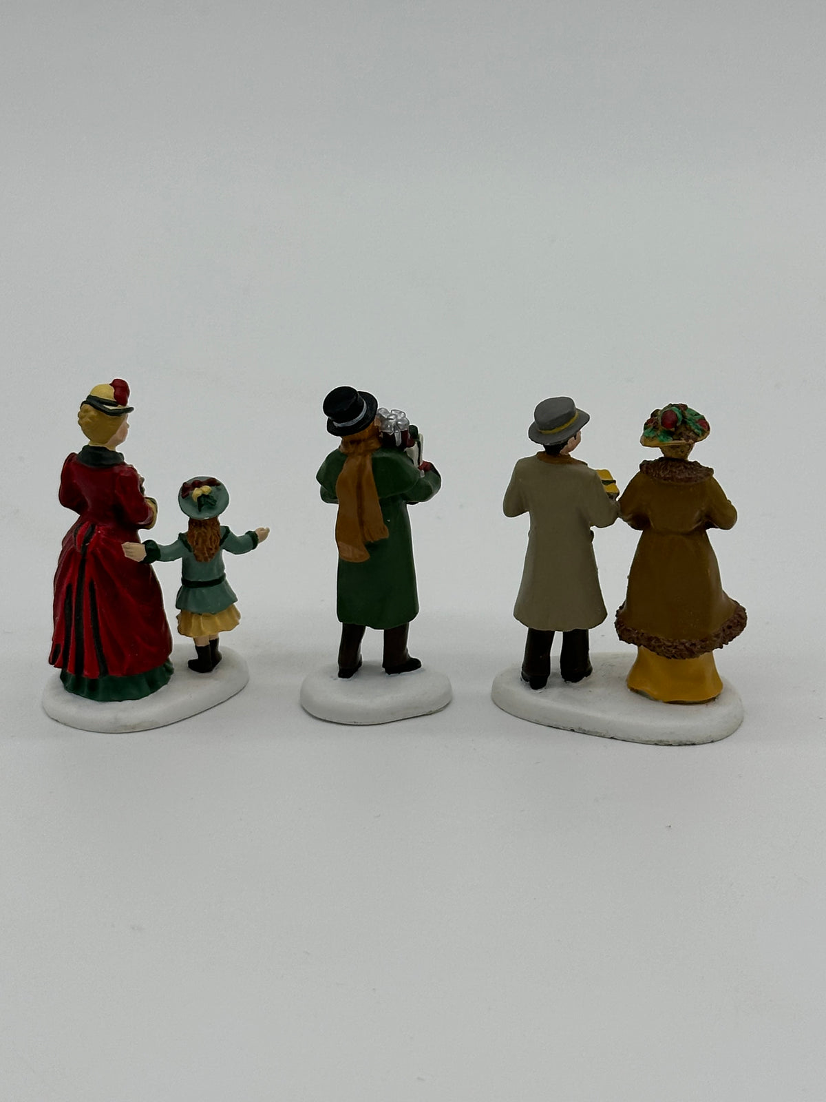 Department 56 - A Day Of Holiday Shopping - Seasons Bay