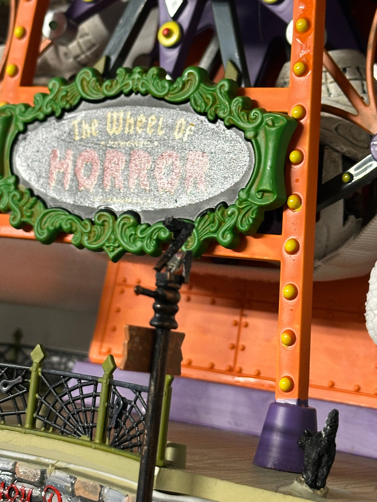 Lemax Spooky Town - The Wheel of Horror