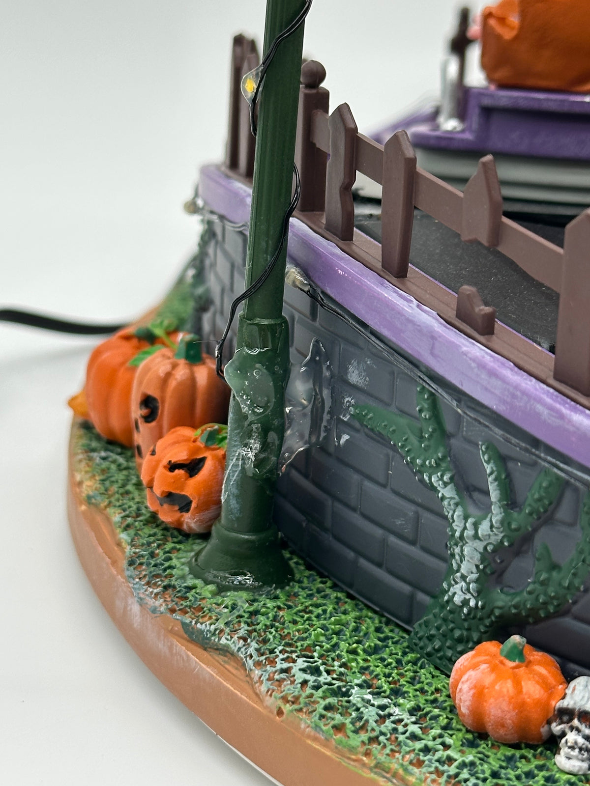 Lemax Spooky Town - Pumpkin Tilt-N-Hurl