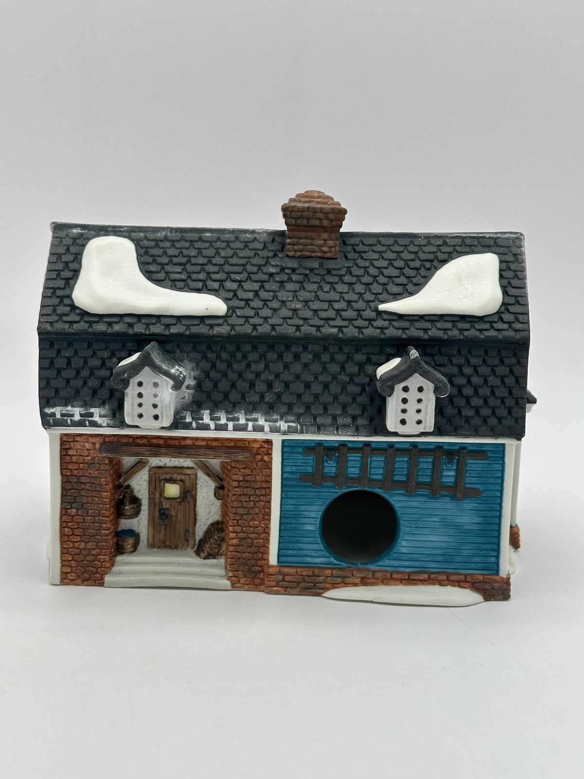 Department 56 - Berkshire House - New England Village